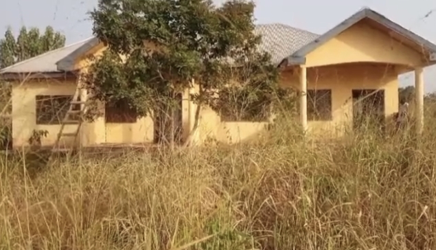 BEREKUM-OFORIKROM CLINIC LEFT TO ROT AS THE RESIDENTS CRY FOR HEALTH NEEDS 